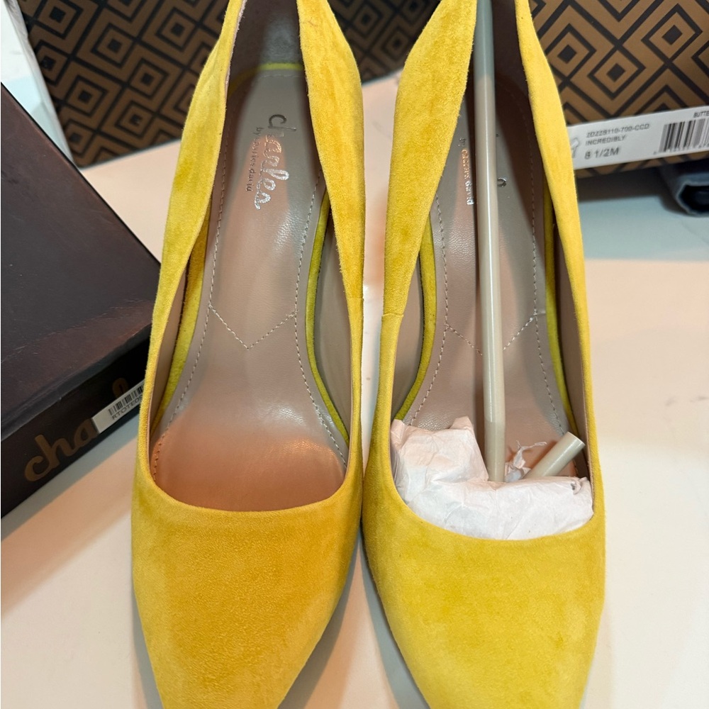Charles by Charles David Yellow Suede Heels - Picture 7 of 8